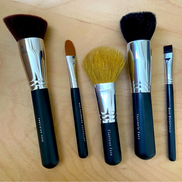 BARE ESCENTUALS 4 Makeup Brushes + 1 BareMinerals Brush - Picture 2 of 8